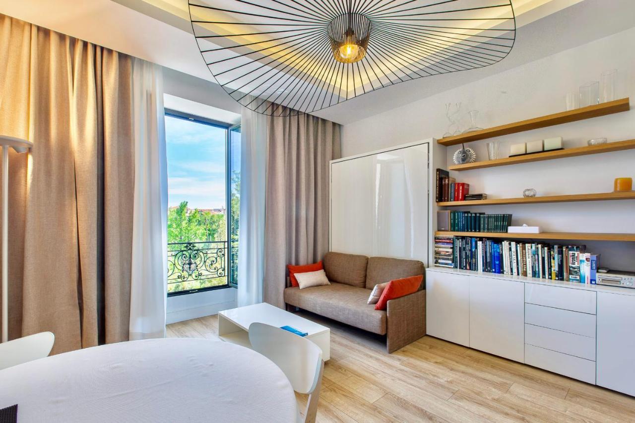 Grand H -F2, Face Vieux- Nice, Terrasse, Ascenseur, Climatisation, Terrace - Nice City Center Eksteriør billede